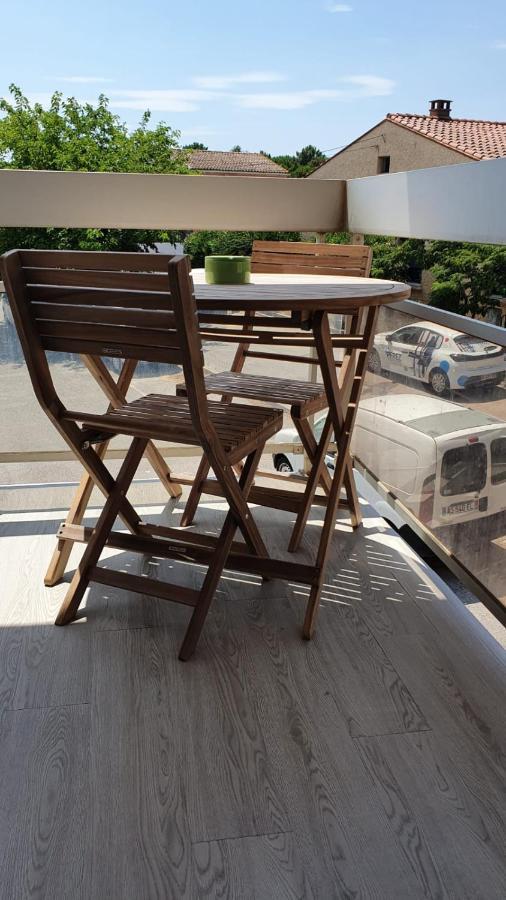 Tropical - Appt Climatise - Proche Plage - Aquarium - Parking - Wifi 카네트 외부 사진